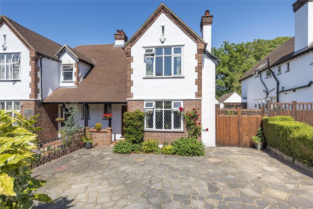 3 bedroom semidetached house for sale in Tudor Gardens, West Wickham, BR4