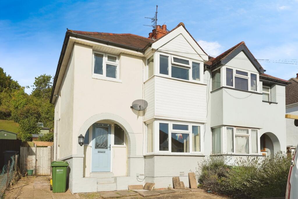 Main image of property: Elbury Park Road, Worcester, Worcestershire, WR4