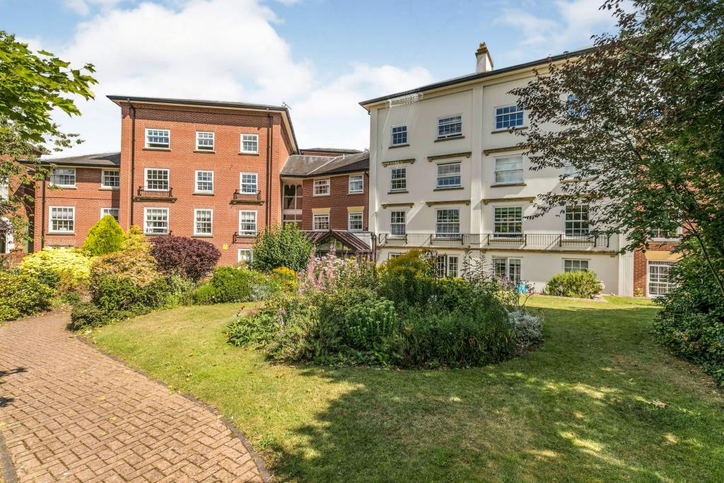 1 bedroom flat for sale in Homenash House, St. Lane North