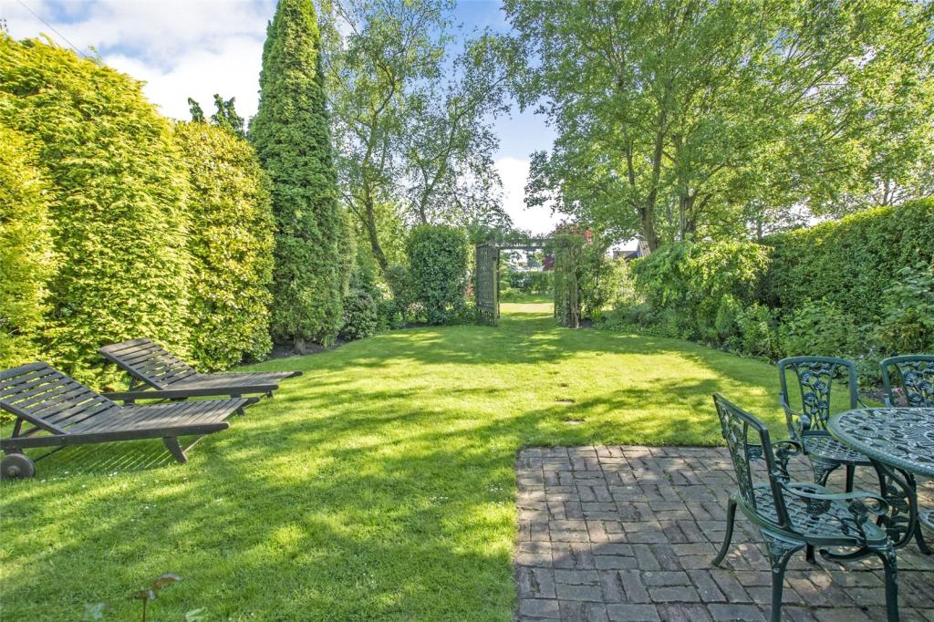 5 bedroom semidetached house for sale in School Road, Ludham, Great Yarmouth, Norfolk, NR29