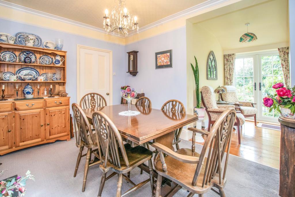 4 bedroom detached house for sale in Horning Road West, Hoveton