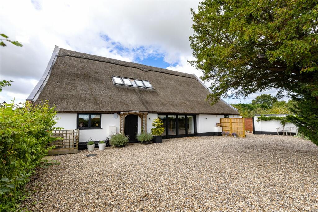 4 bedroom barn conversion for sale in Staithe Road, Martham, Great
