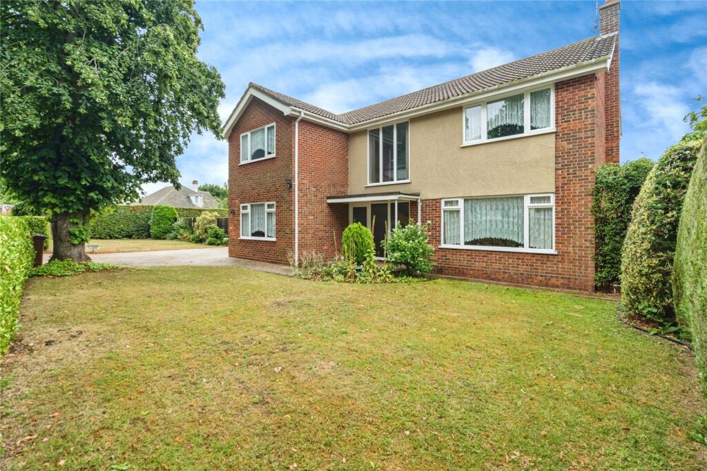 Main image of property: Meadow Drive, Hoveton, Norwich, Norfolk, NR12