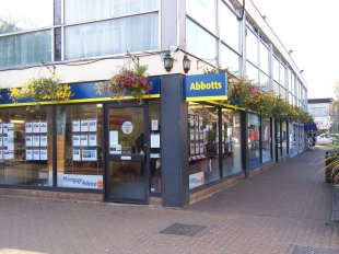 Abbotts, Wroxhambranch details