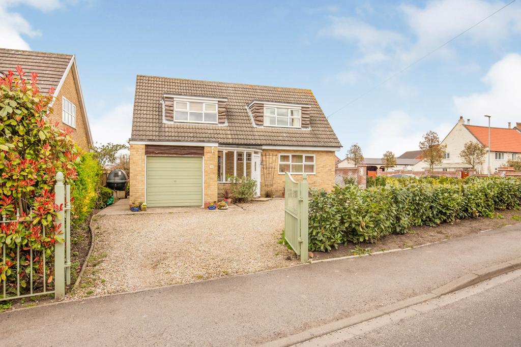 3 bedroom detached house for sale in Forest Lane, Kirklevington, Yarm, TS15