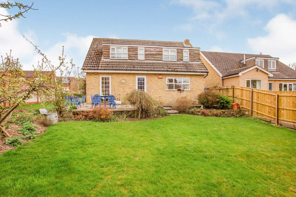 3 bedroom detached house for sale in Forest Lane, Kirklevington, Yarm, TS15