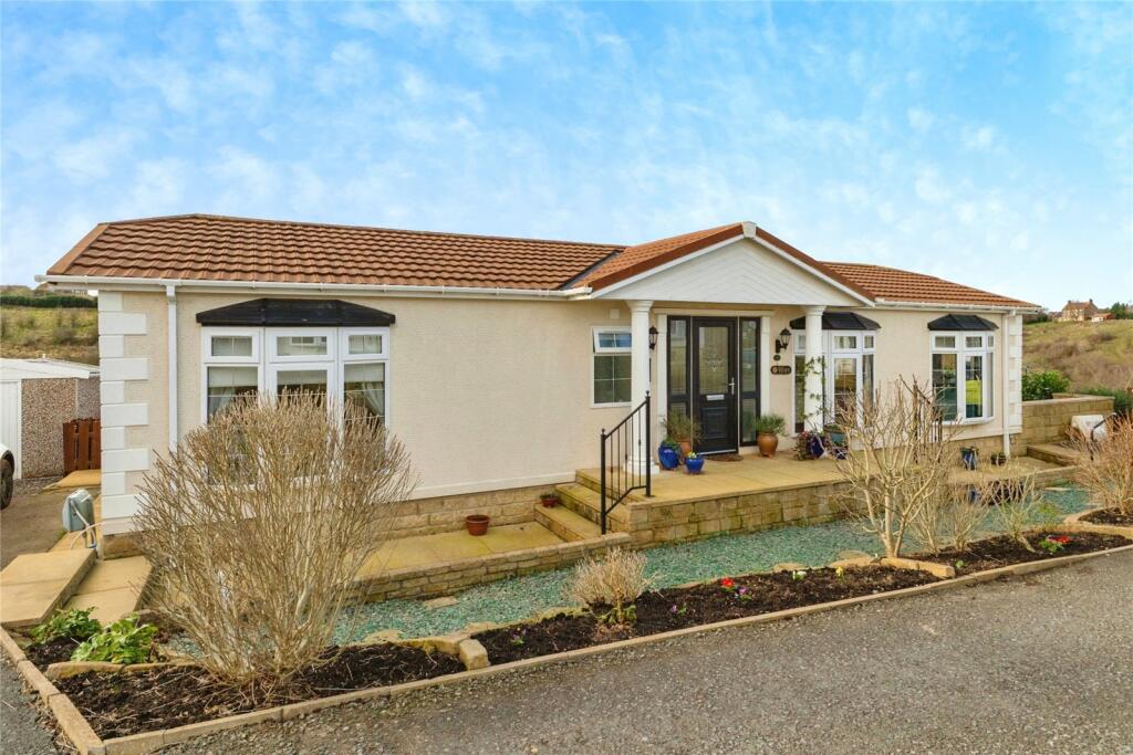 2 bedroom bungalow for sale in Leven View, Leven Bank Road, Yarm, TS15