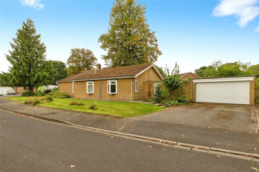 3 bedroom bungalow for sale in Manor Drive, Hilton, Yarm, Durham, TS15