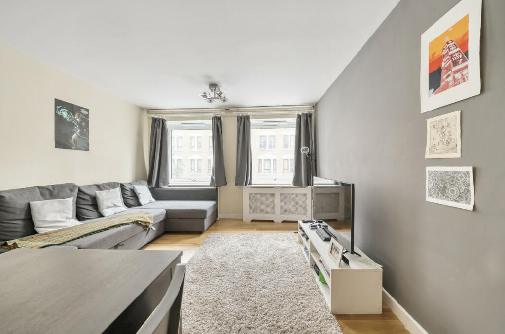 Main image of property: Newport Court, London