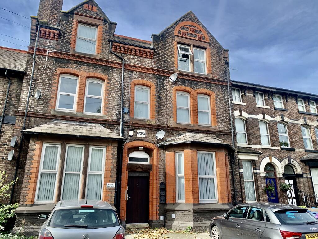 Main image of property: Derby Lane L13