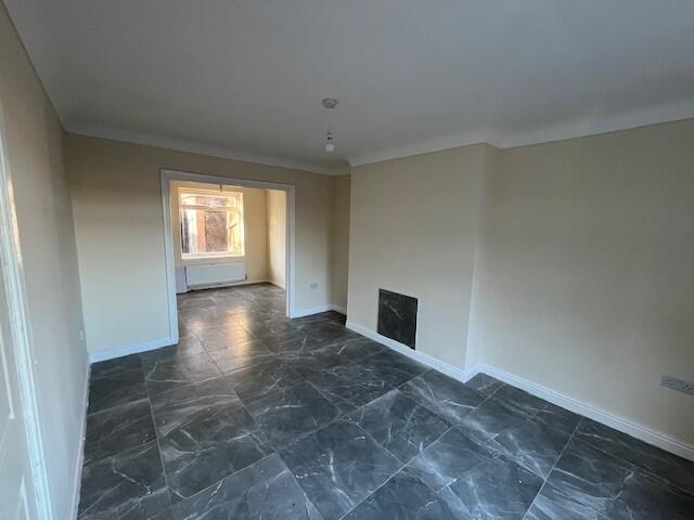 Main image of property: Reeds road, l36