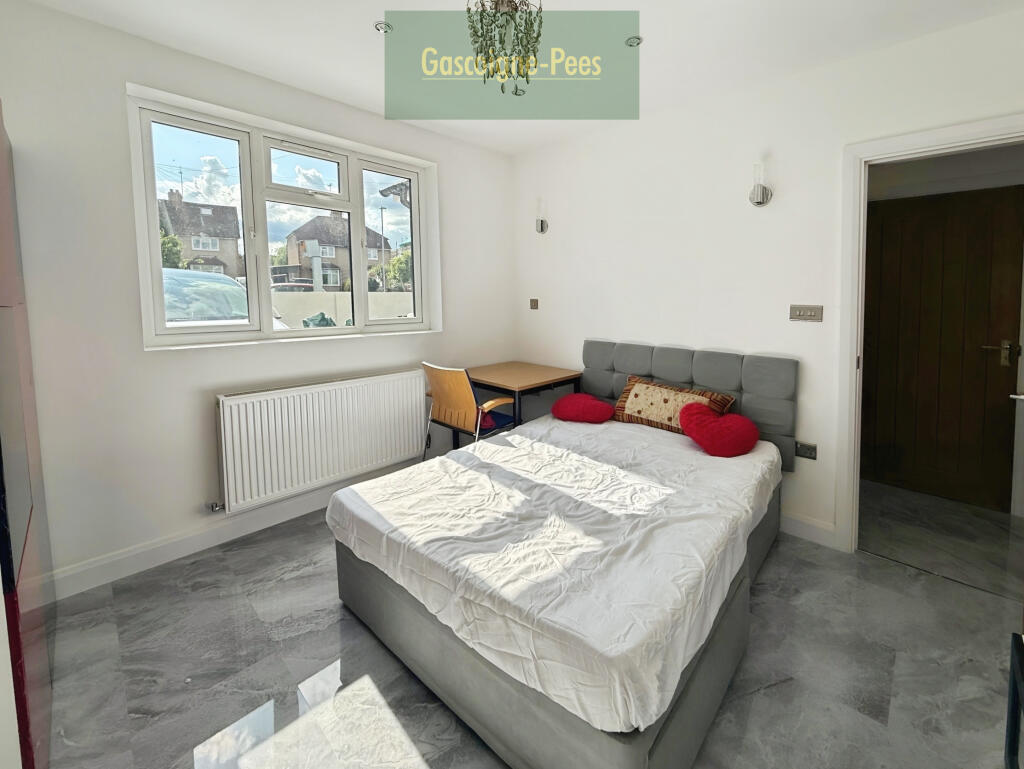 Main image of property: Earley, RG6