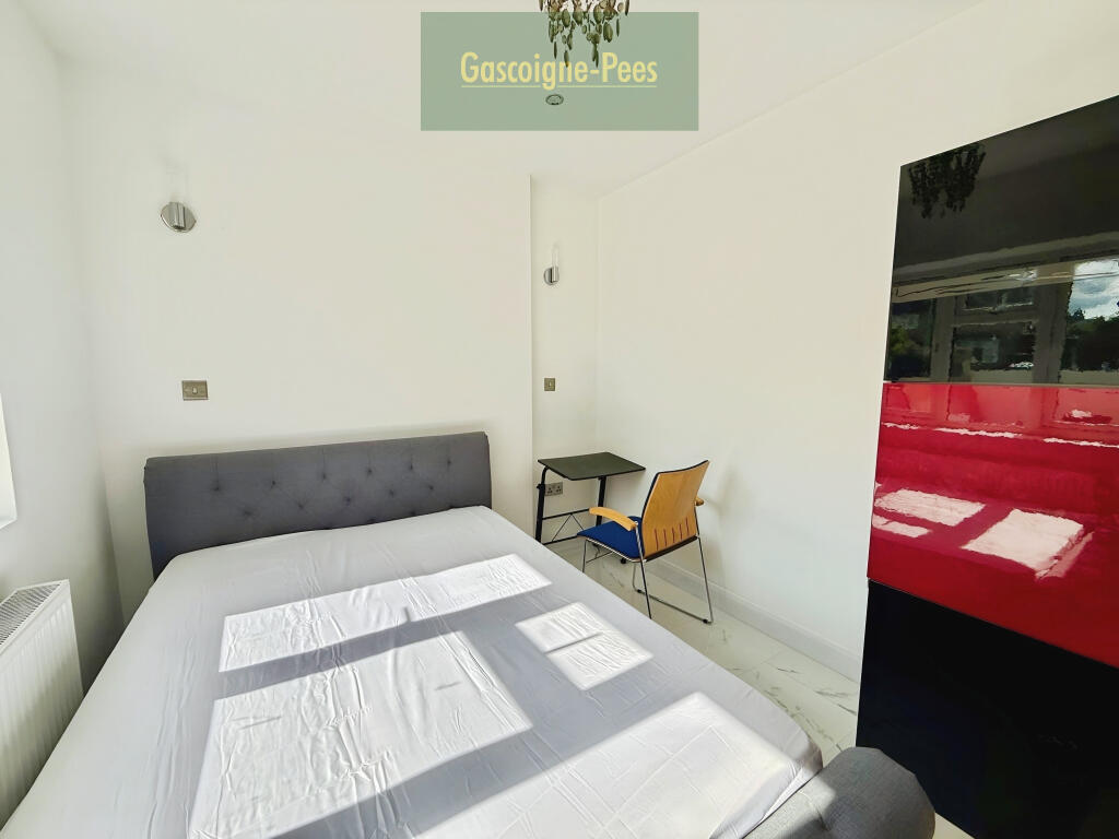 Main image of property: Earley, RG6