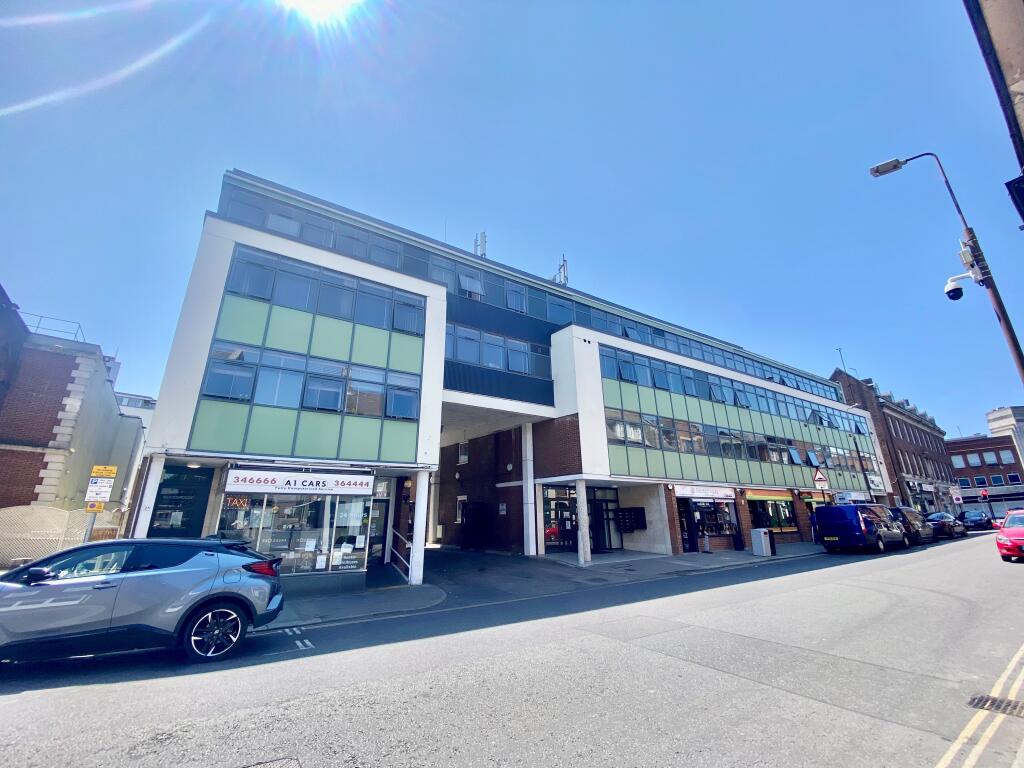 Main image of property: Glasshouse, Bedford, MK40