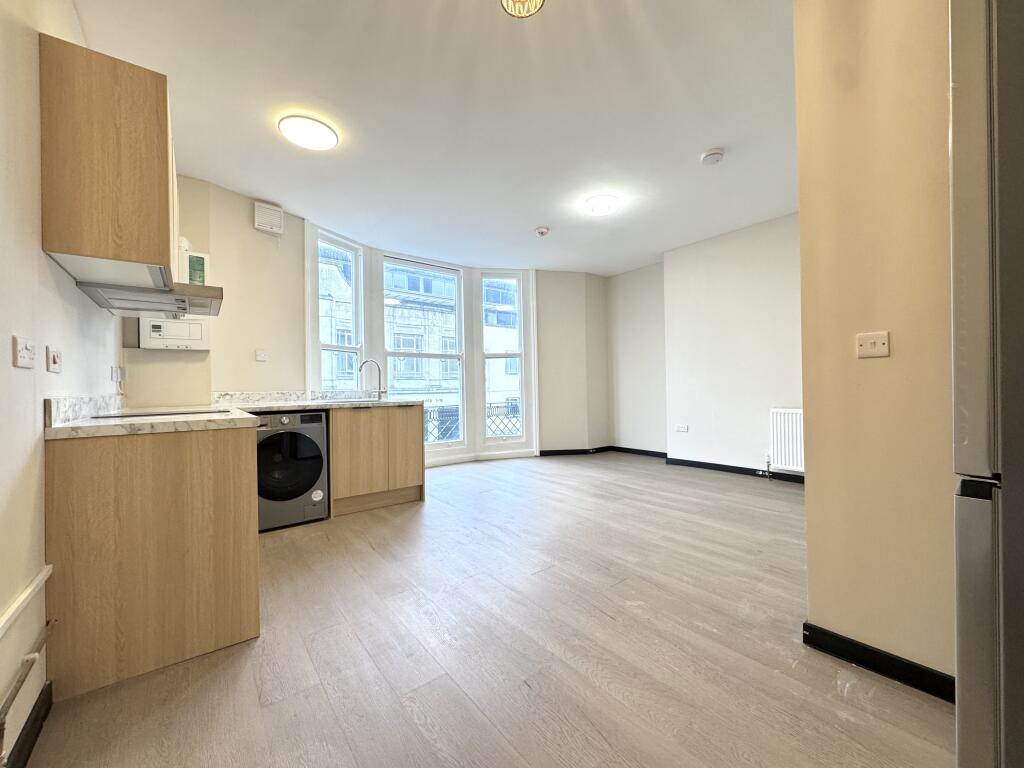 Additional property image - Montpelier Road, Brighton, BN1 2LQ