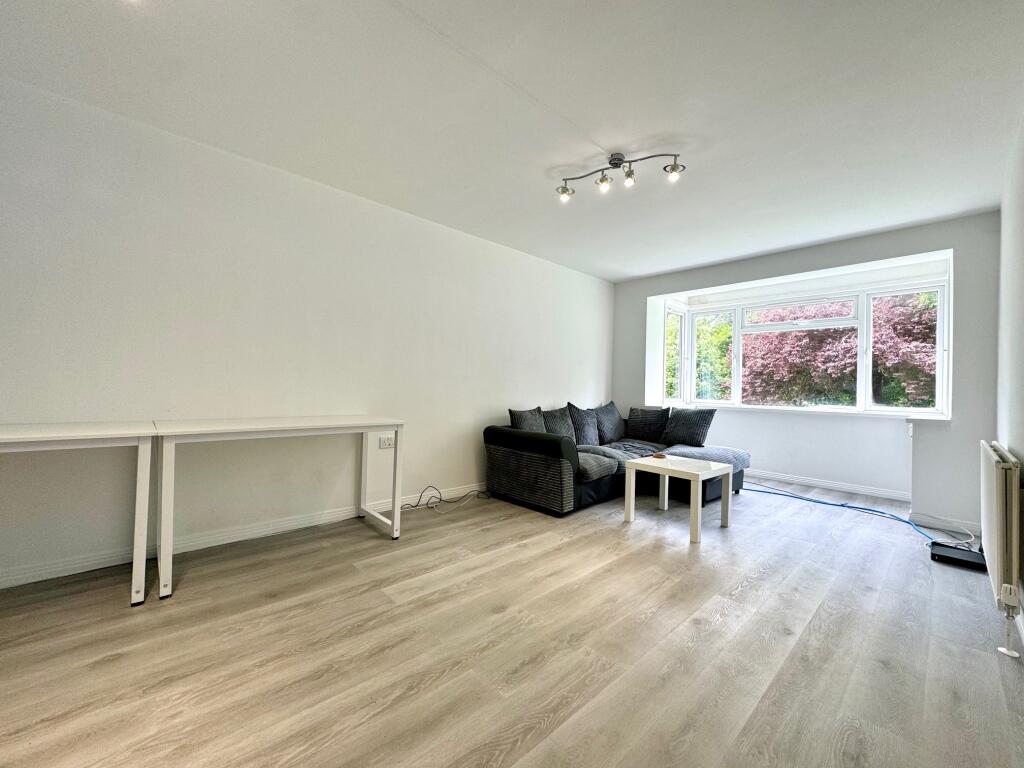 Main image of property: Kingsmere, London Road, BN1 6UW