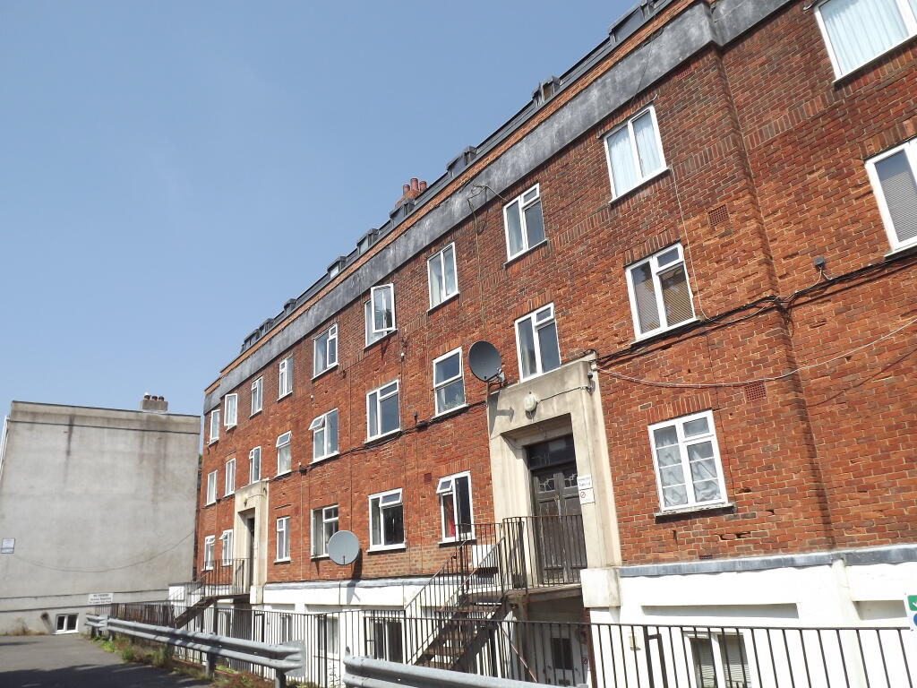Main image of property: Park Crescent Place, Brighton, BN2 3HG