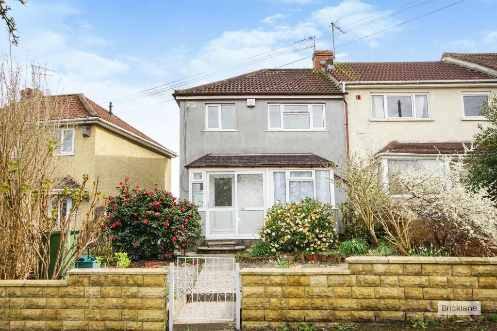 3 bedroom house for rent in Southey Avenue, Kingswood, Bristol, BS15