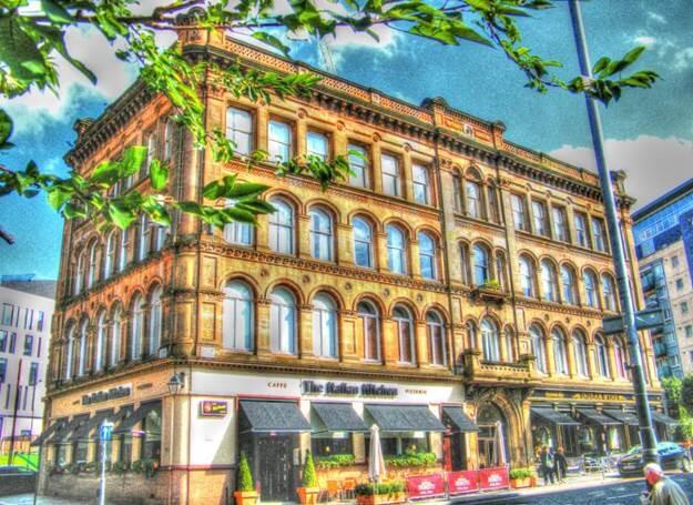 Main image of property: Flat 12, 60 Ingram Street, Glasgow, G1 1EX