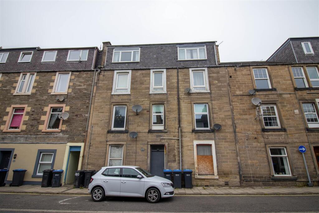 Main image of property: 26 Princes Street, Hawick, TD9 7AY