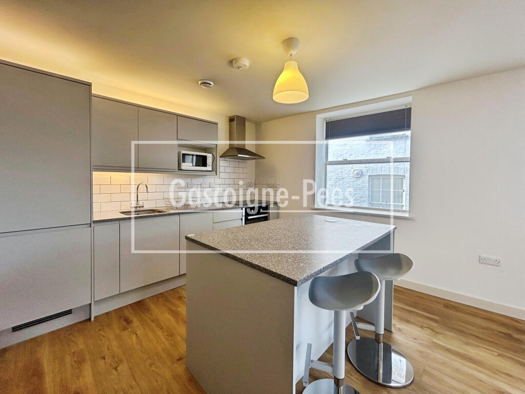 Main image of property: Horsham Town Centre