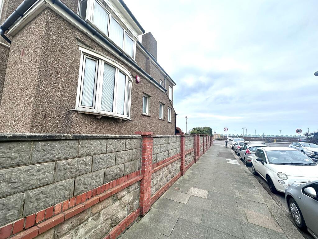 Main image of property: Kingsway BN3 4HE