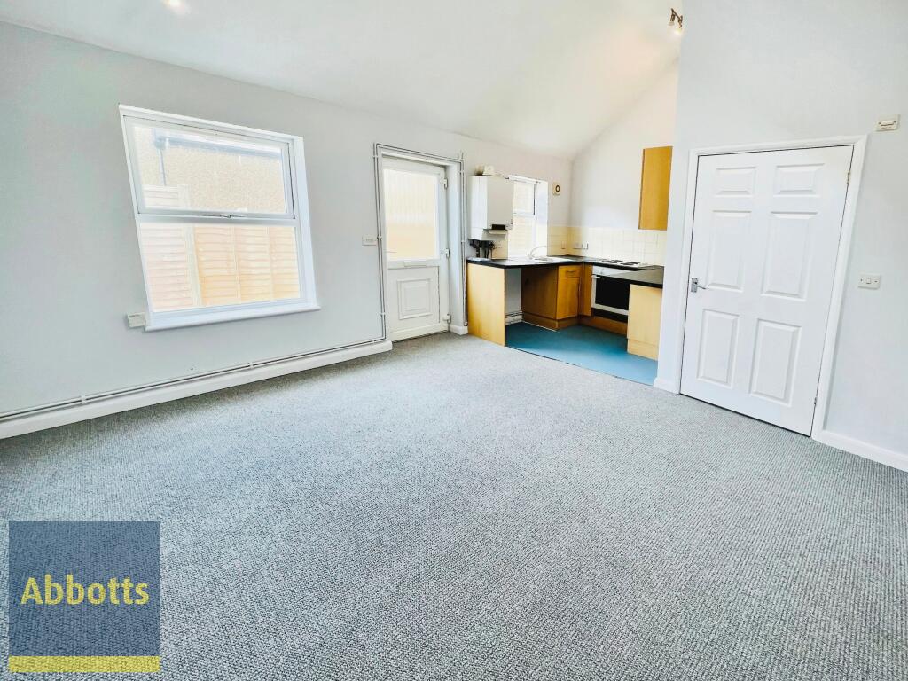 Studio flat for rent in Westgate Street, Hunstanton, PE36