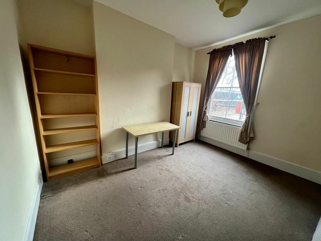 Additional property image - Clarendon Avenue, Leamington Spa, CV32 4RZ