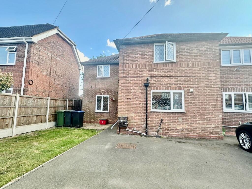 Main image of property: Shakespeare Avenue, Warwick