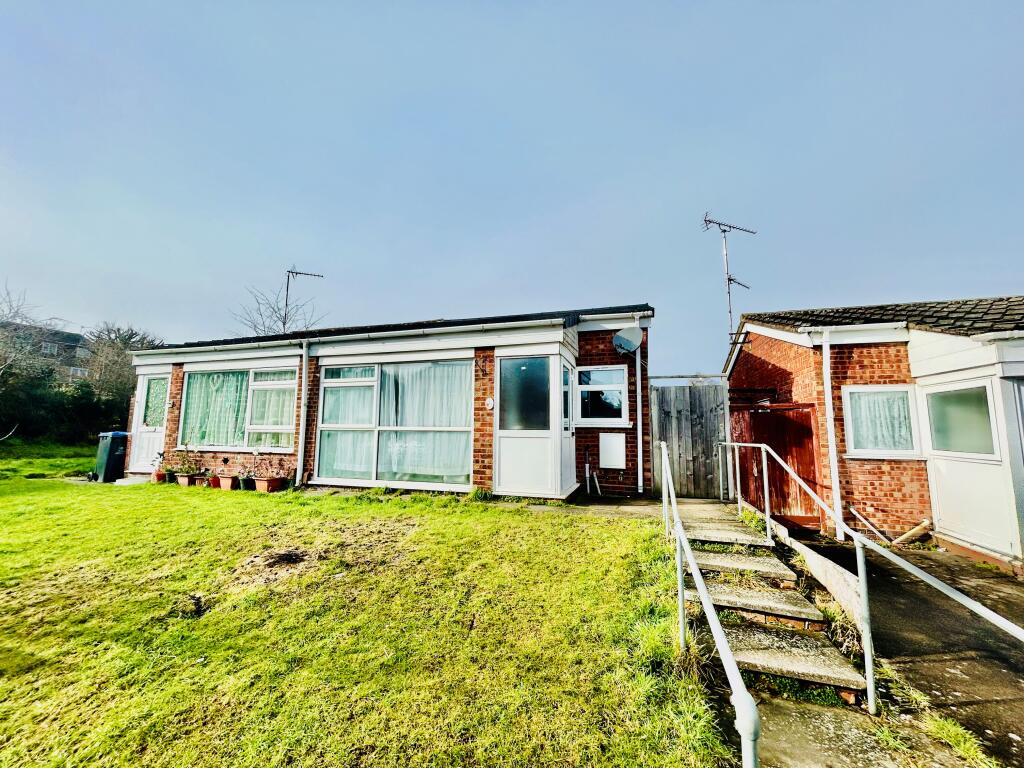Main image of property: Neville Grove, Warwick