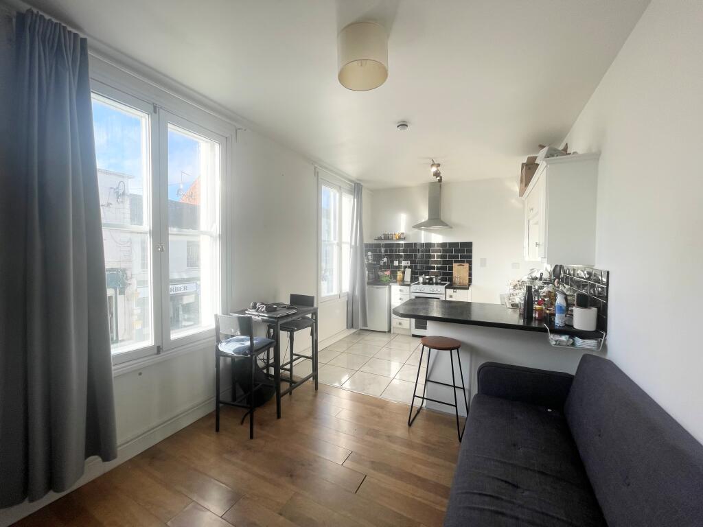 Main image of property: Clemens Street, Leamington Spa