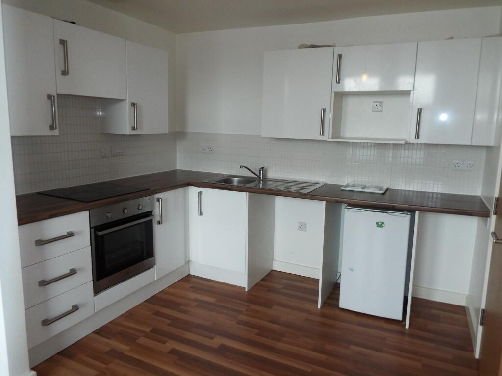 2 bedroom apartment for rent in Clyde Court Leicester LE1 2AU LE1