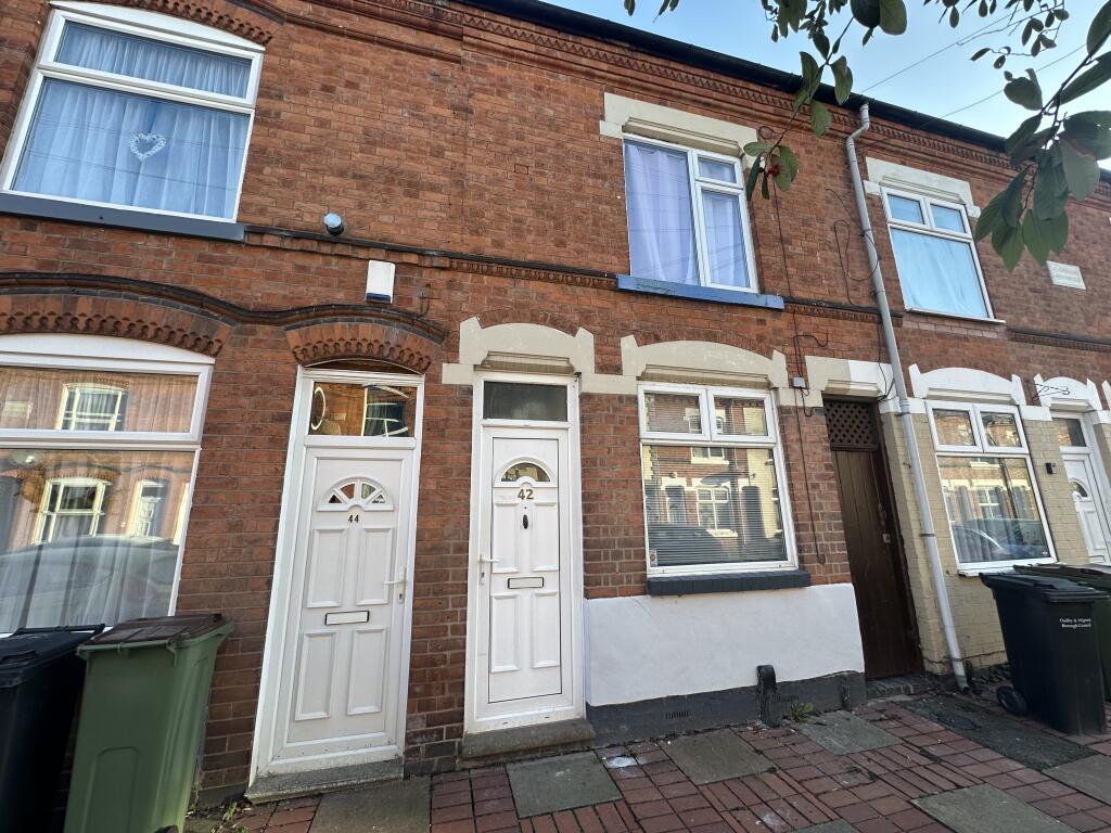 Main image of property: Glengate, Wigston, Leicester, LE18 4SP