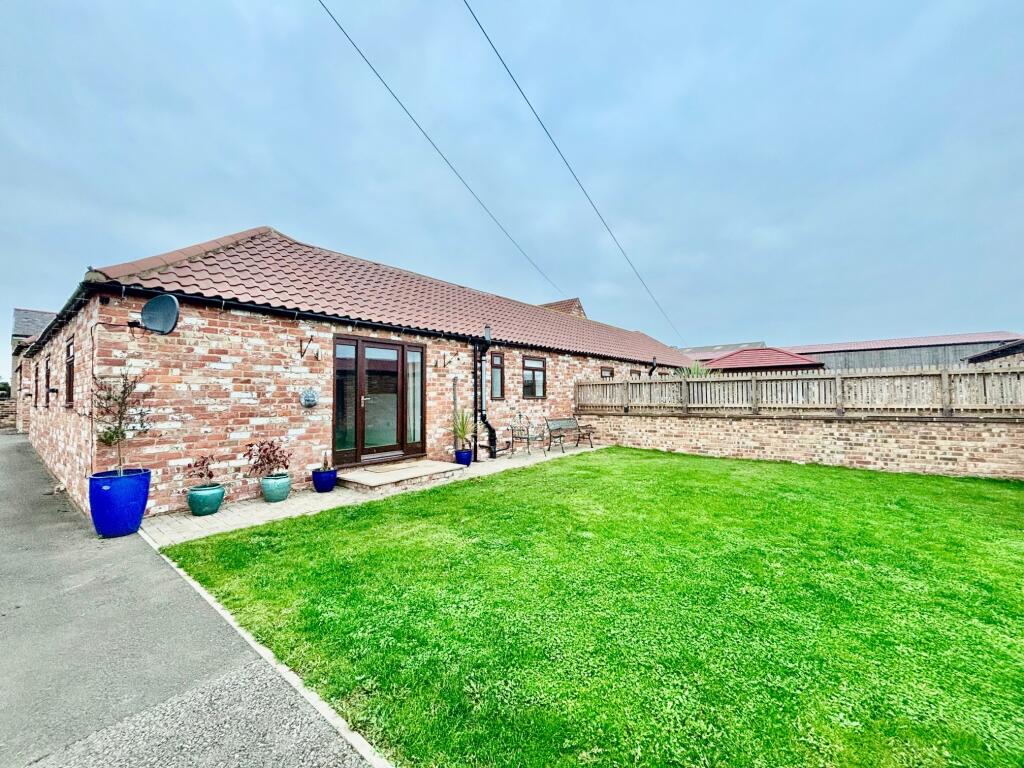 Main image of property: The Stables, Bishopton