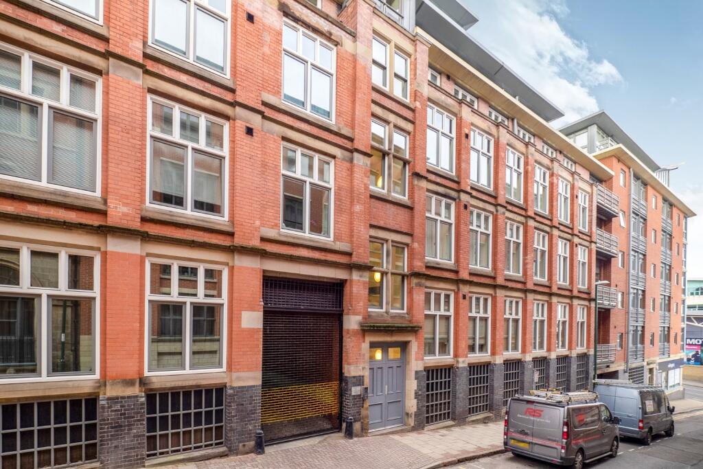 Main image of property: Lexington Place, Nottingham, NG1