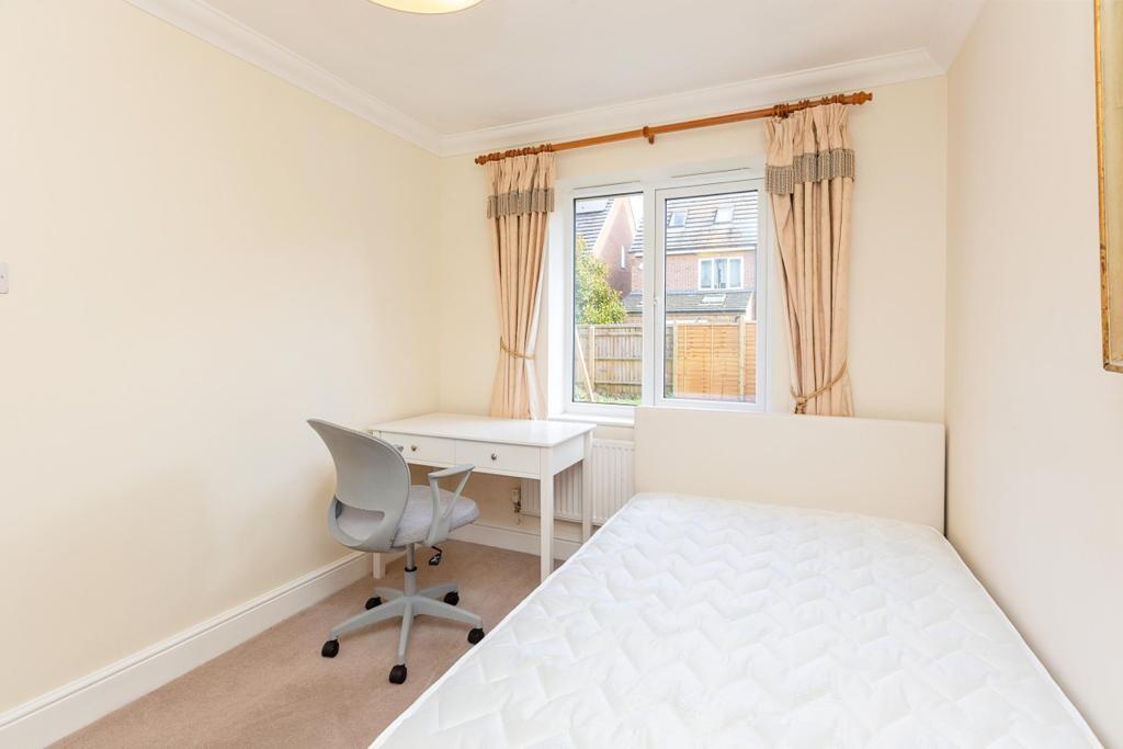 Main image of property: RIVERSIDE ROAD, ROOM