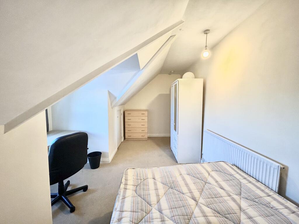 Main image of property: COWLEY ROAD, OXFORD