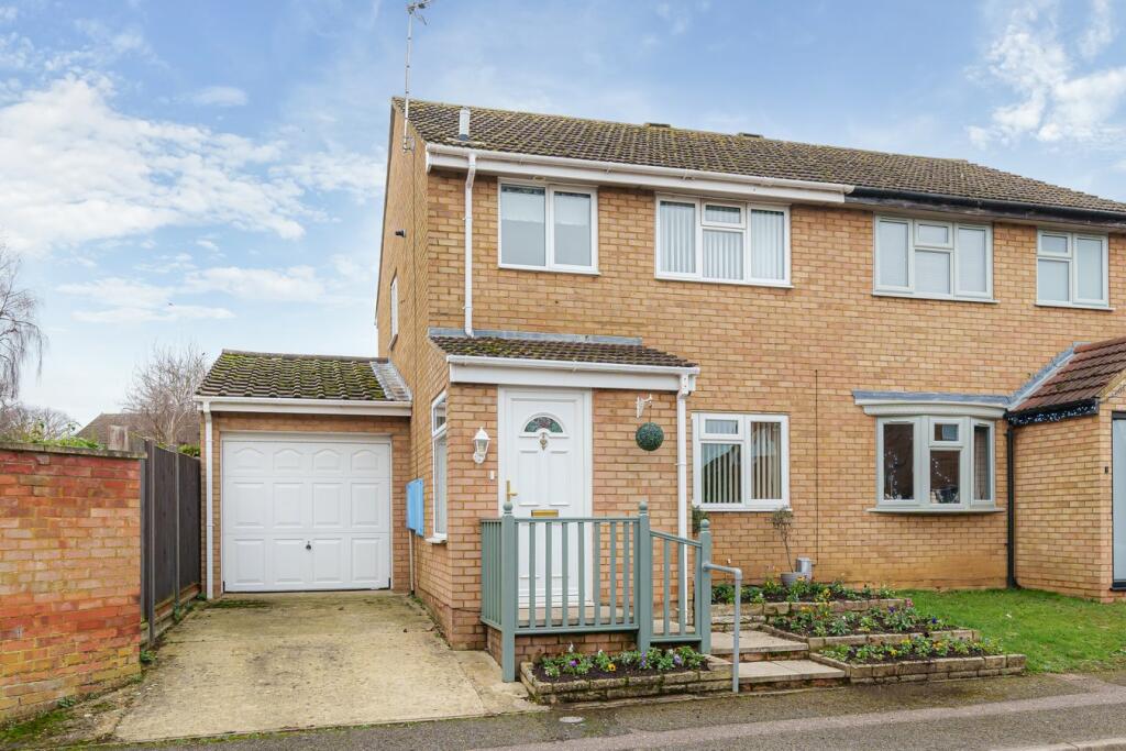 Main image of property: Thirlmere Gardens, Flitwick, MK45