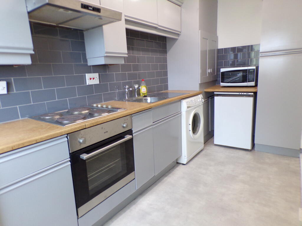 Main image of property: Sandown Court, Avenham Lane