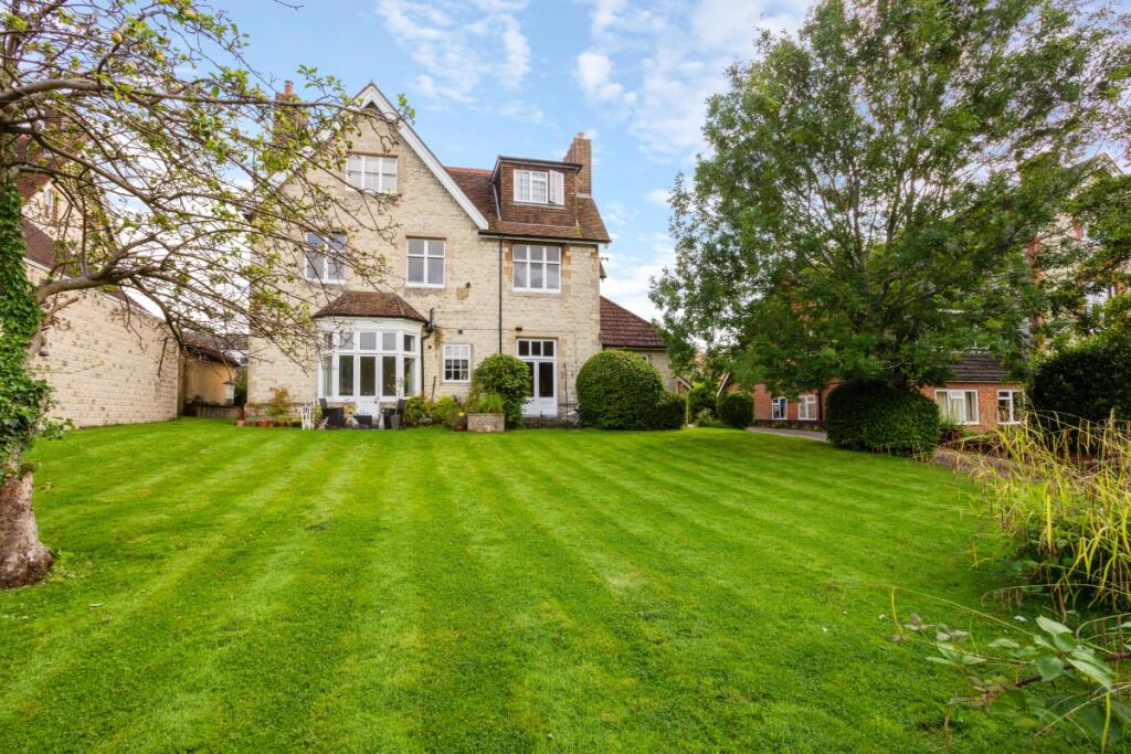 Main image of property: 14 Somers Road Reigate RH2
