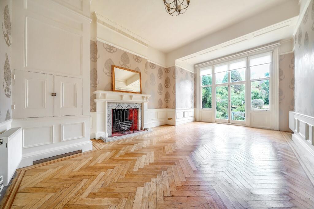 Main image of property: West Street Reigate RH2