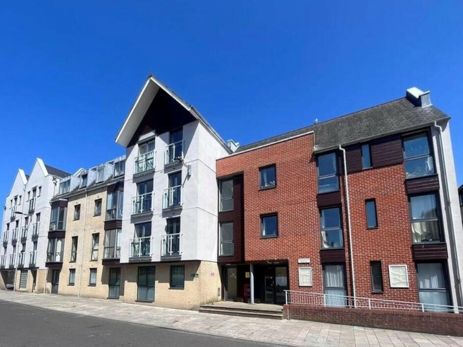 2 bedroom apartment for rent in Polymond House, Castle Way, SO14