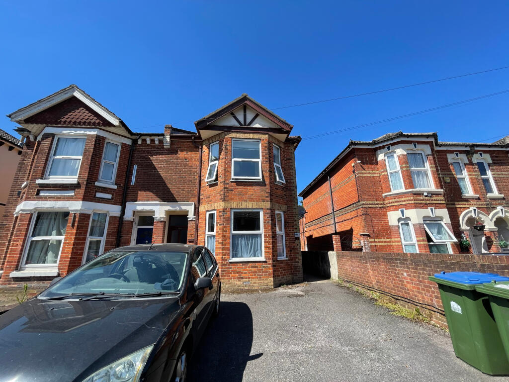 Main image of property: Avenue Road, Portswood