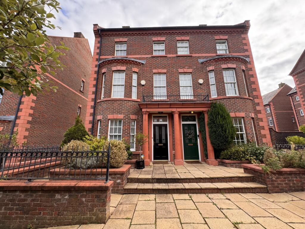 Main image of property: Pewterspear Green Road, Appleton, WA4 5FR