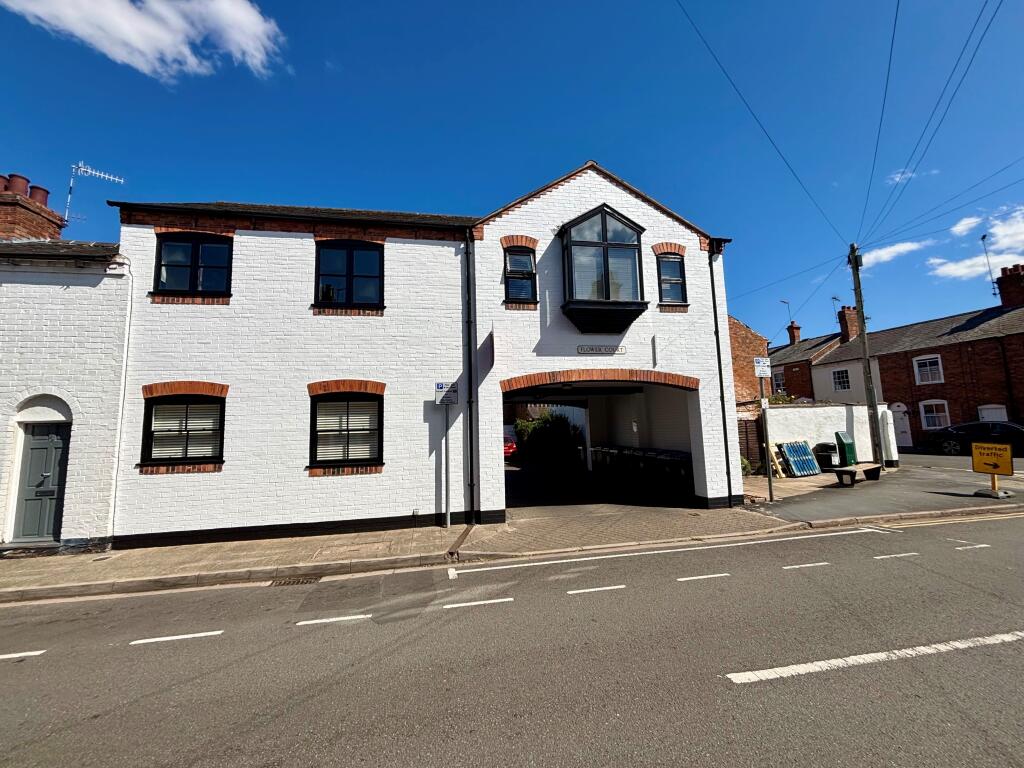 Main image of property: Flower Court, Bull Street, Stratford Upon-Avon, CV37 6GX