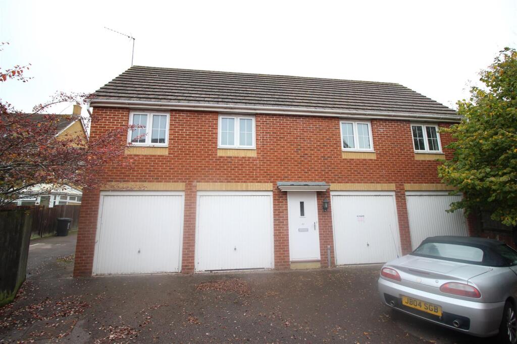 Main image of property: Regency Court, Rushden, NN10 6EY