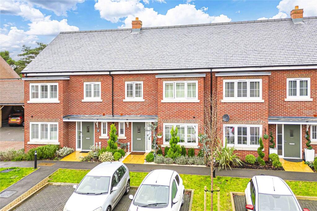 Main image of property: Westbrook Drive, Pix Farm Lane, Hemel Hempstead, Hertfordshire, HP1