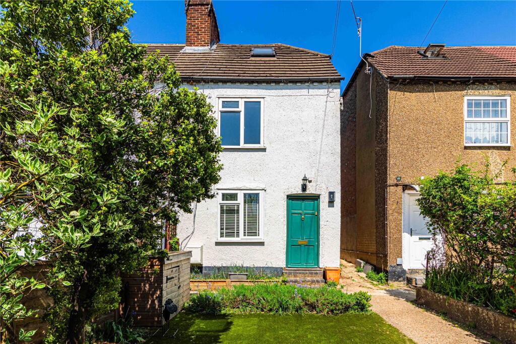 Main image of property: Queensway, Old Town, Hemel Hempstead, Hertfordshire, HP2