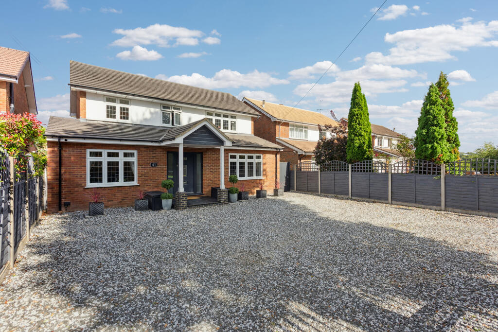 Main image of property: Bedmond Road, Leverstock Green, Hemel Hempstead, Hertfordshire, HP3