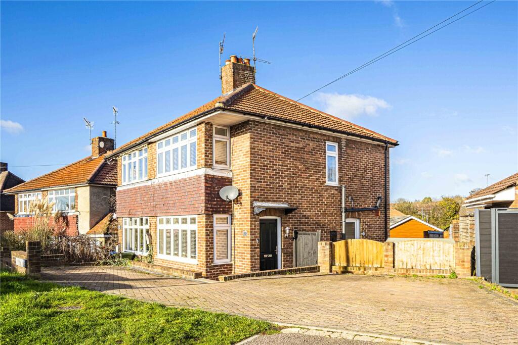 Main image of property: Langley Avenue, Hemel Hempstead, Hertfordshire, HP3